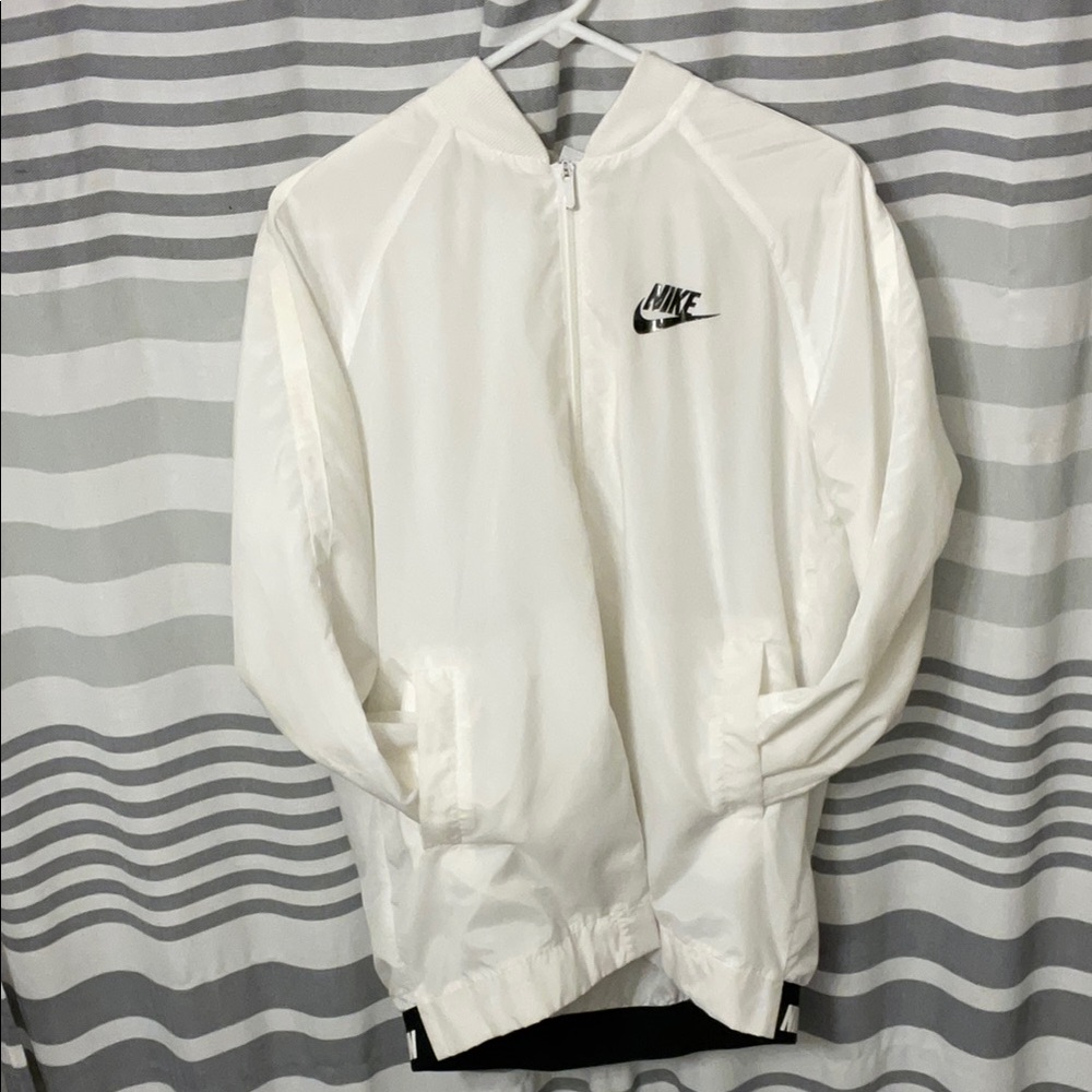 Nike White Windbreaker with Mock Neck and Swoosh